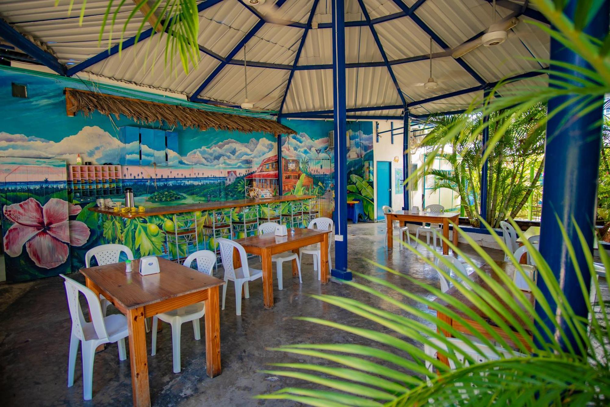 San Martin Hostel *